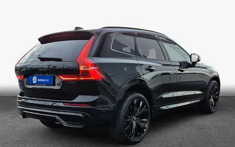 Gebraucht Volvo XC60 Plus 250 PS (183 kW) 2025 Onyx black metallic SUV