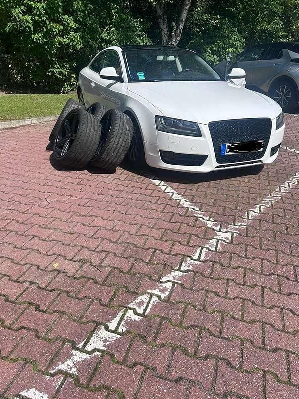 Weiß Gebraucht 2009 Audi A5 Coupé | 9.000 € (Fairer Preis) - Bild 1/4