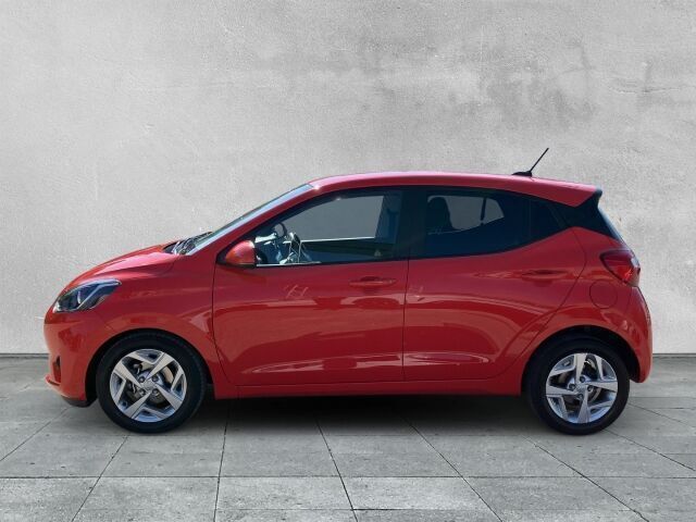 Gebraucht Hyundai i10 Trend 67 PS (49 kW) 2020 Rot Kleinwagen