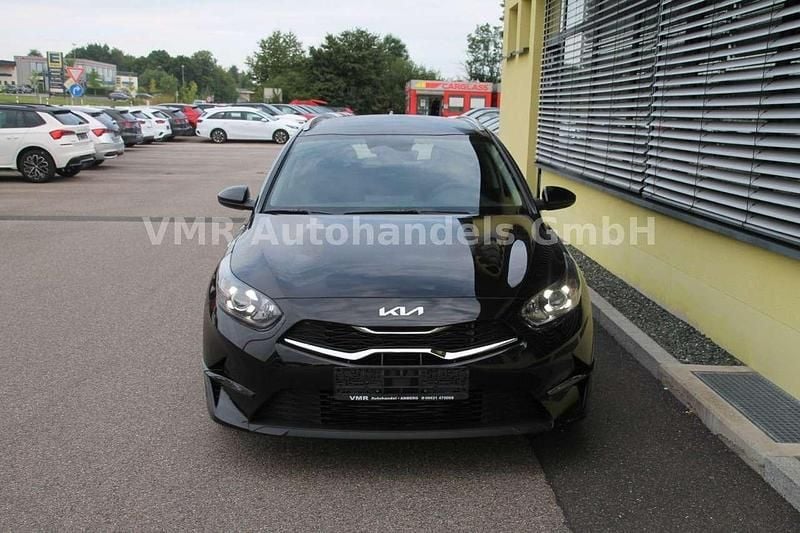 Neu Kia Ceed Sportswagon 140 PS (102 kW) 2025 Schwarz Kombi