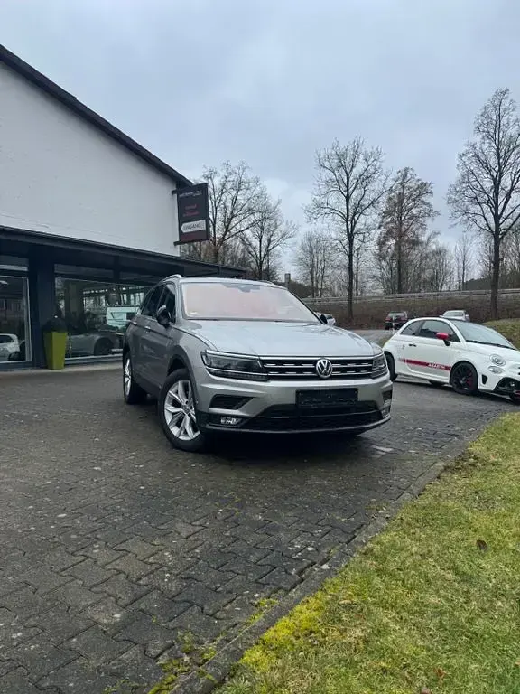 Gebraucht VW Tiguan IQ Drive 150 PS (110 kW) 2019 Silber SUV