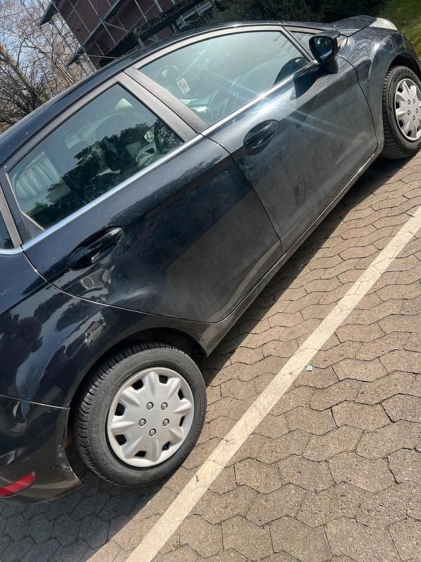 Gebraucht Ford Fiesta 83 PS (61 kW) 2009 Schwarz Kleinwagen