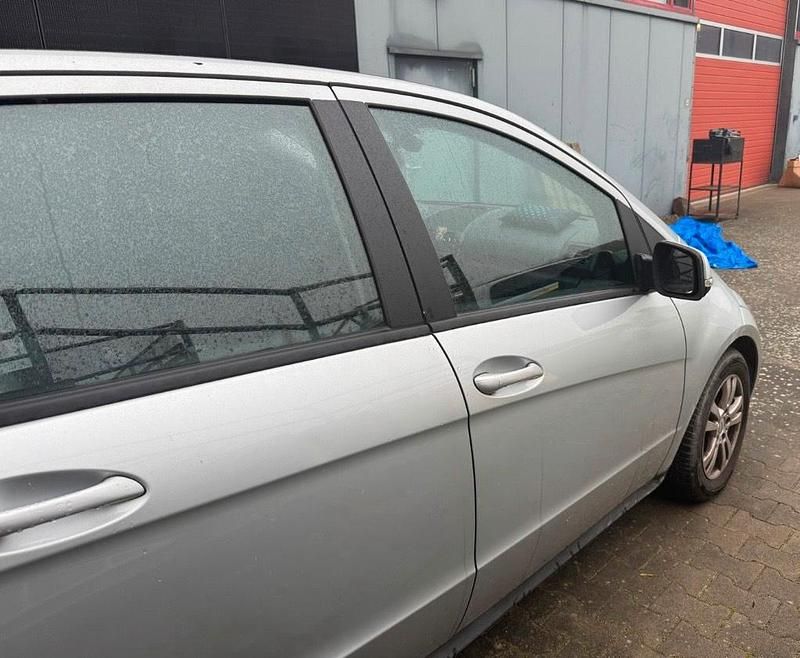 Gebraucht Mercedes A160 95 PS (69 kW) 2010 Silber Kleinwagen