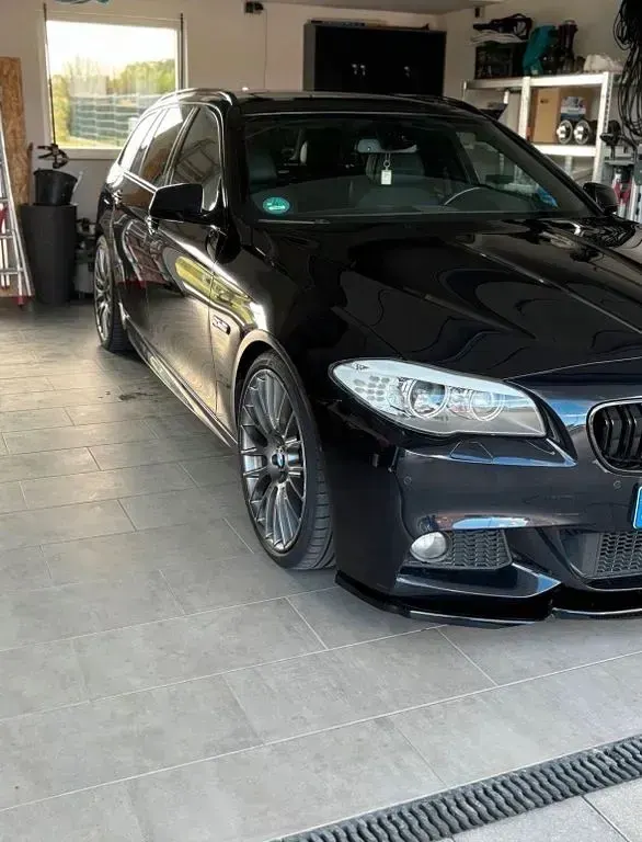 Gebraucht BMW 530 Performance 258 PS (189 kW) 2011 Blau Kombi
