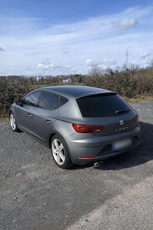 Second-hand Seat Leon FR 150 CP (110 kW) 2018 Gri Berlinǎ