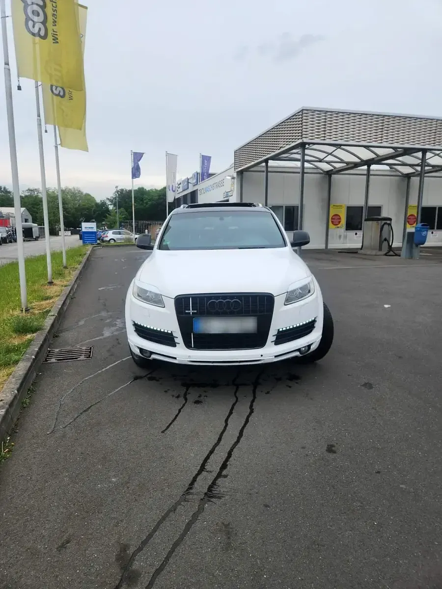 Używany Audi Q7 S-Line 233 KM (171 kW) 2006 Biały SUV