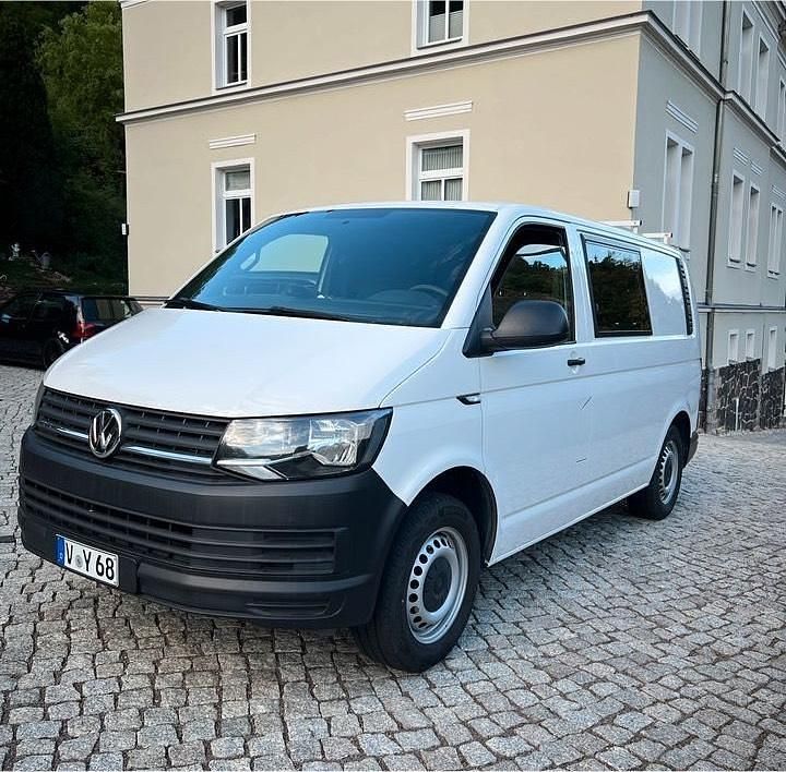 Weiß Gebraucht 2016 VW T6 Van | 17.800 € - Bild 1/4