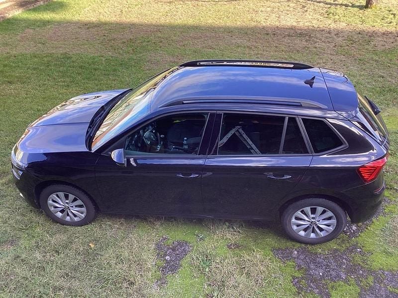 Schwarz Gebraucht 2020 Skoda Kamiq Ambition SUV | 13.950 € (Guter Preis) - Bild 1/4