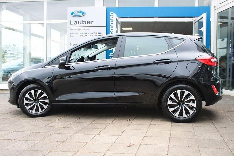 Gebraucht Ford Fiesta Titanium 125 PS (91 kW) 2023 Agate black Kleinwagen