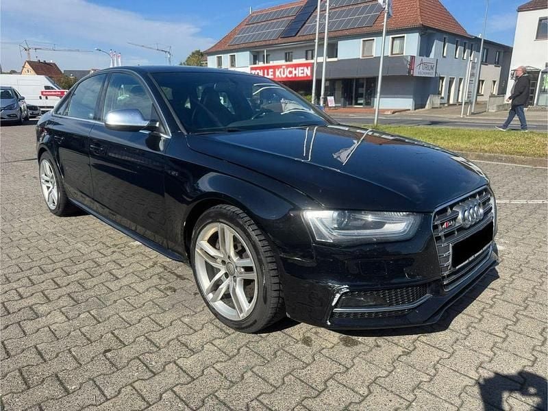Schwarz Gebraucht 2010 Audi S4 Sport Limousine | 9.900 € - Bild 1/4