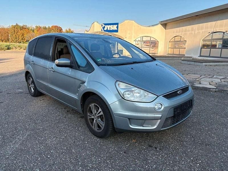 Gebraucht Ford Galaxy Trend 145 PS (106 kW) 2009 Silber Van / Kleinbus