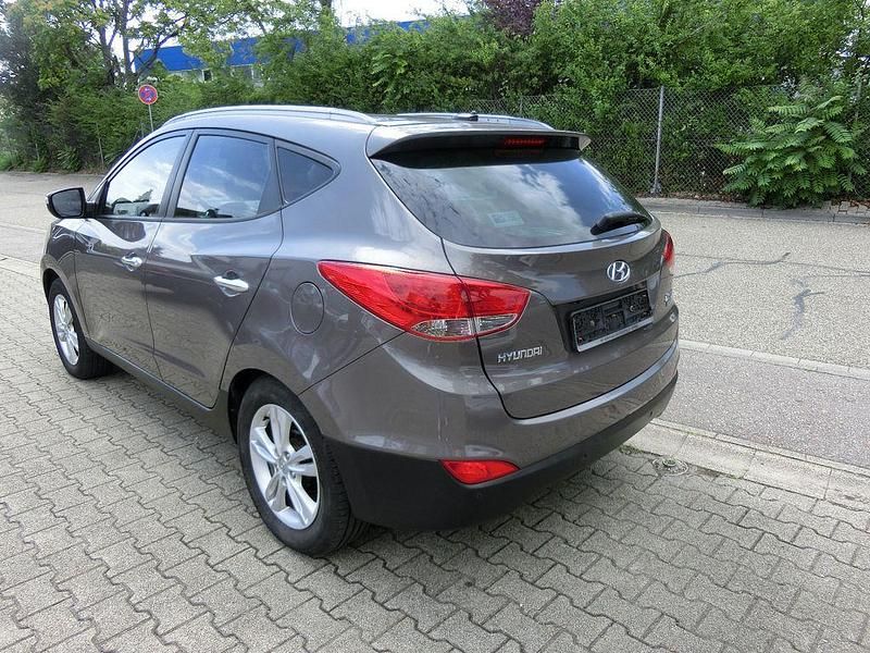 Gebraucht Hyundai ix35 Comfort 136 PS (100 kW) 2013 Braun SUV
