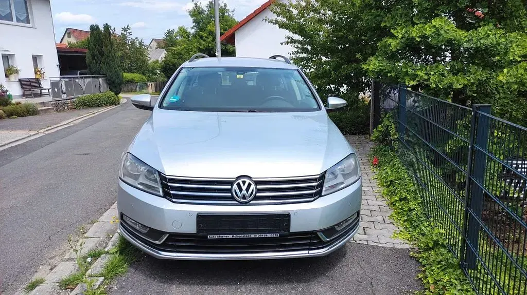Gebraucht VW Passat Comfortline 140 PS (102 kW) 2014 Grau Kombi