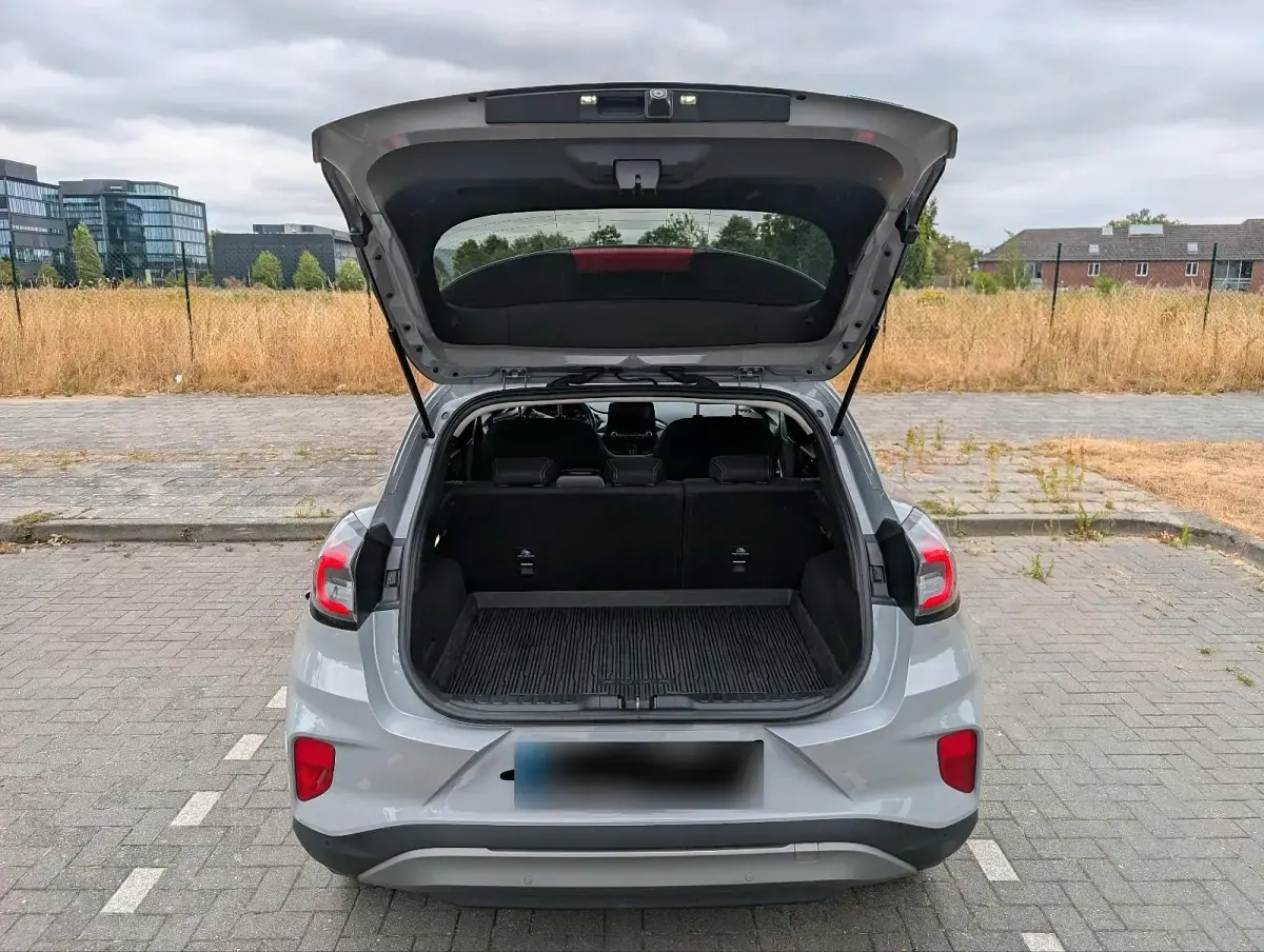 Gebraucht Ford Puma Titanium 125 PS (91 kW) 2020 Grau SUV