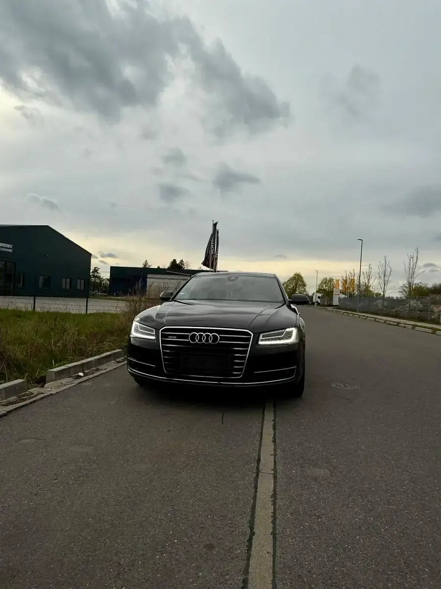 Gebraucht Audi A8L Comfort 385 PS (283 kW) 2014 Andere farben Limousine
