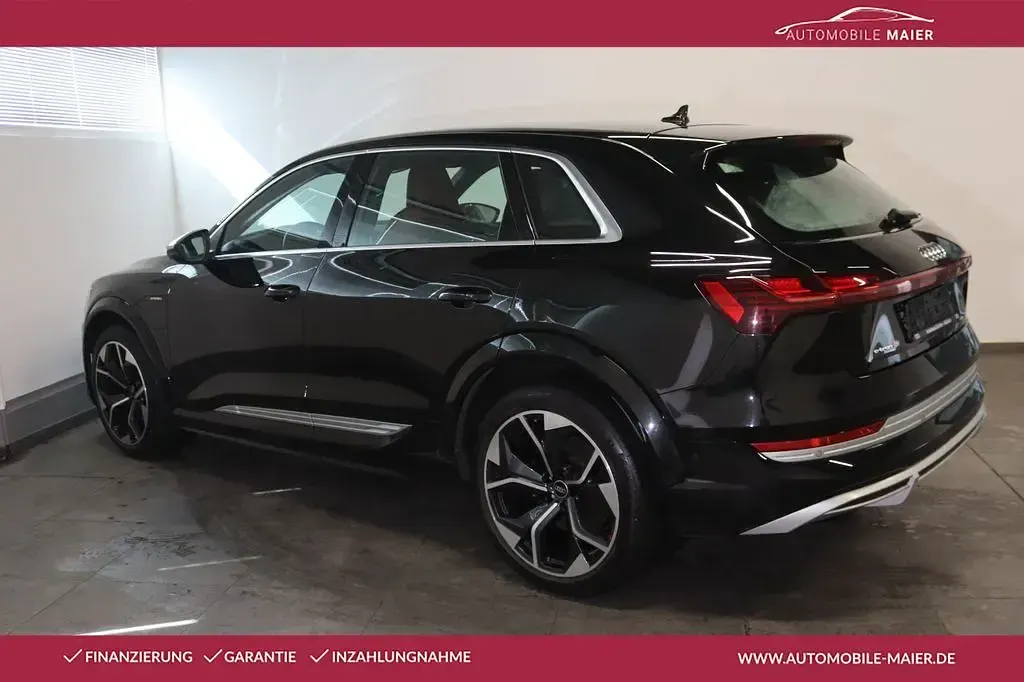 Gebraucht Audi e-tron Sport 369 kW (503 PS) 2022 Schwarz SUV