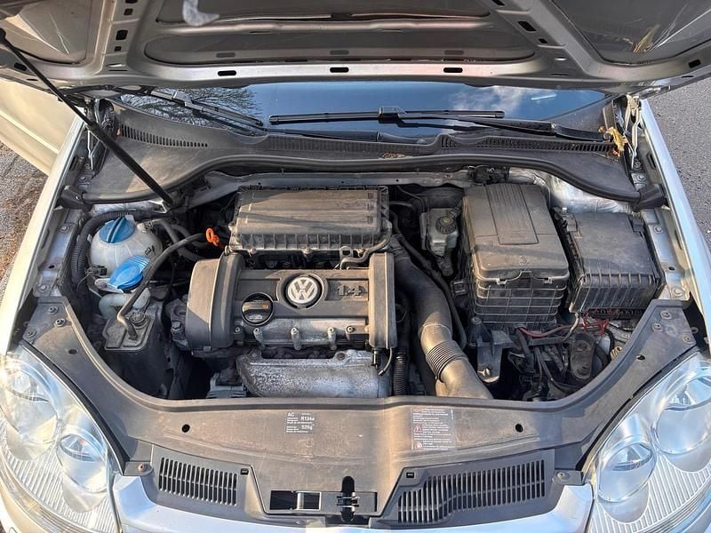 Gebraucht VW Golf V 75 PS (55 kW) 2007 Silber