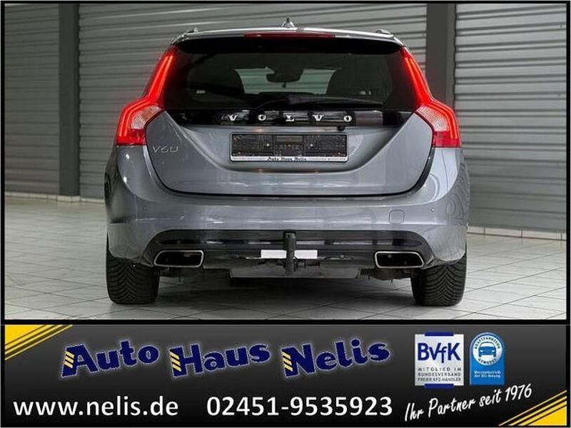 Gebraucht Volvo V60 152 PS (111 kW) 2018 Grau Kombi