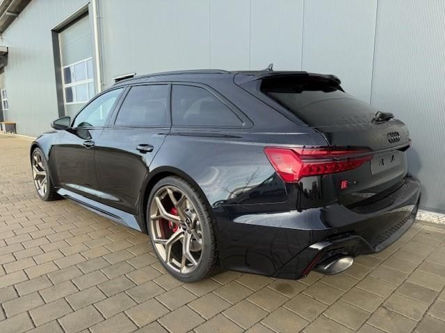 Sebringschwarz kristalleffekt Neu 2024 Audi RS6 Performance Kombi | 125.990 € - Bild 1/4