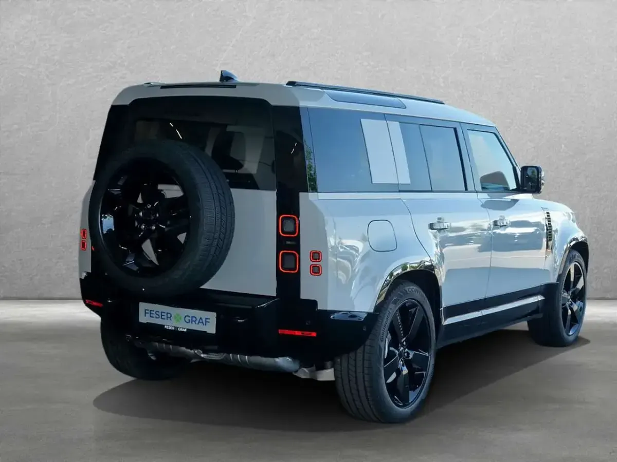 Neu Land Rover Defender HSE Dynamic 349 PS (256 kW) 2026 Grün SUV