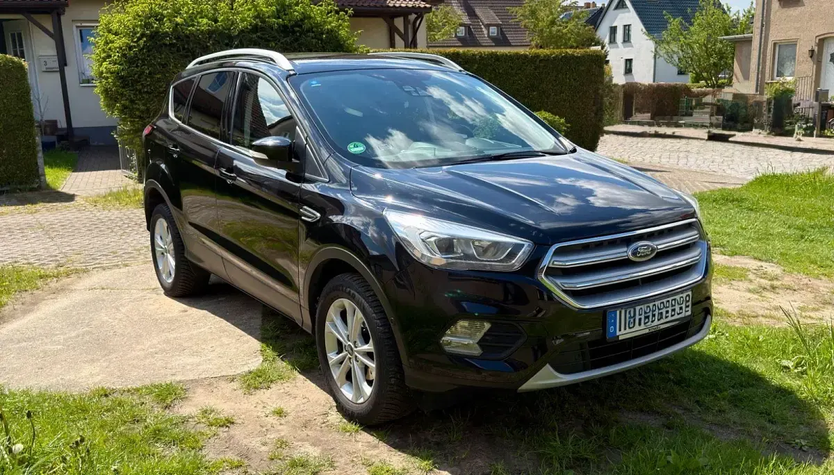Używany Ford Kuga Titanium 150 KM (110 kW) 2018 Czarny SUV
