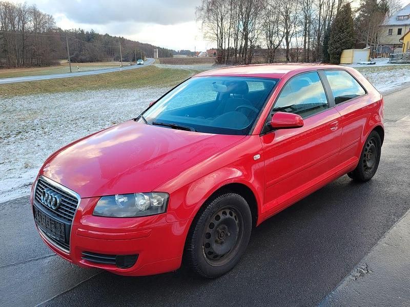 Gebraucht Audi A3 Attraction 102 PS (75 kW) 2007 Rot Limousine