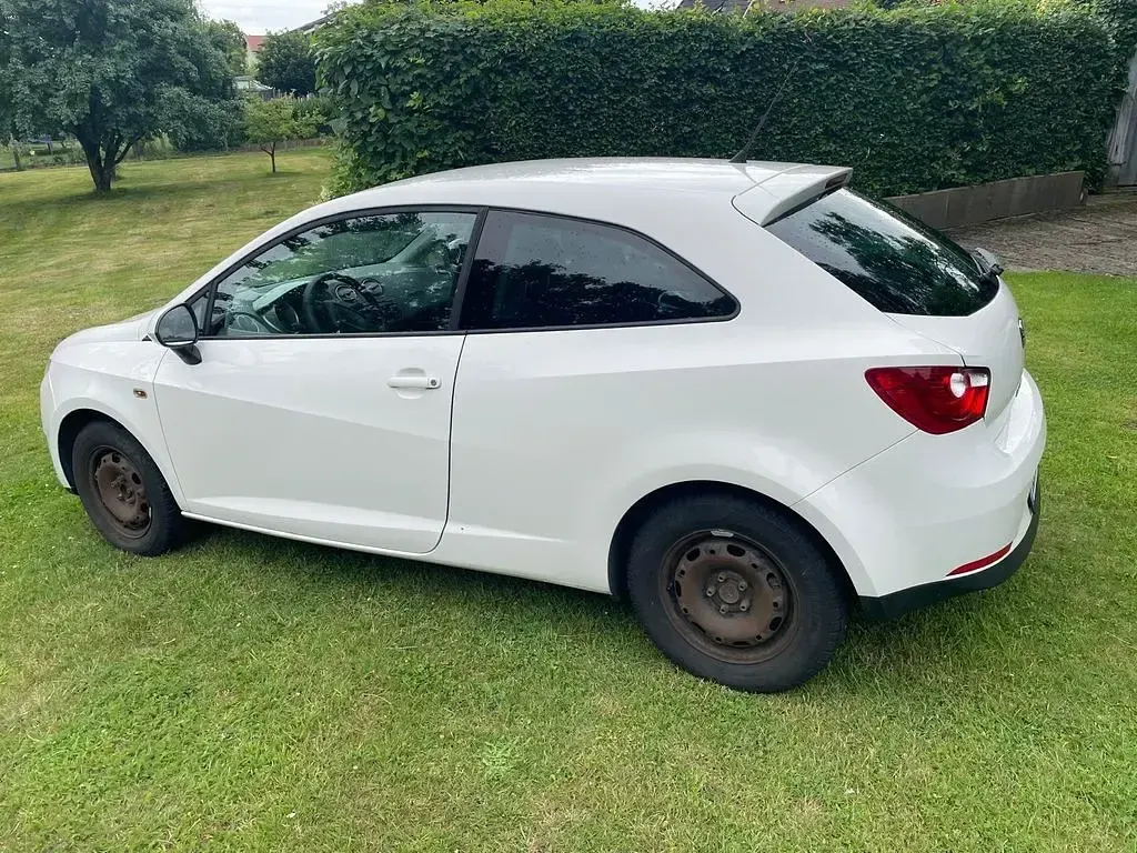 Gebraucht Seat Ibiza SC 69 PS (50 kW) 2009 Weiß Kleinwagen