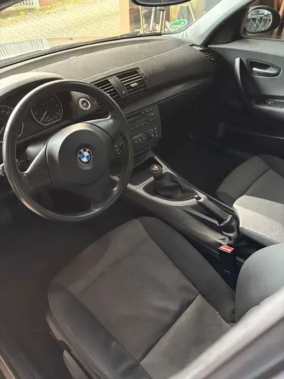 Używany BMW 116 Basis 122 KM (89 kW) 2004 Szary Hatchback