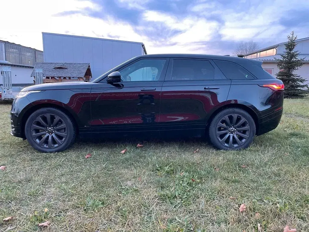 Gebraucht Land Rover Range Rover Velar SE Dynamic 300 PS (220 kW) 2021 Schwarz SUV