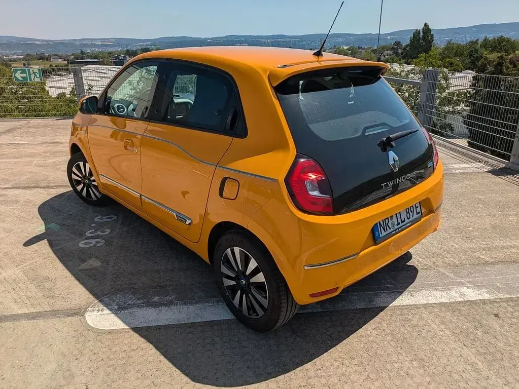Gebraucht Renault Twingo Intens 60 kW (82 PS) 2022 Gelb Kleinwagen