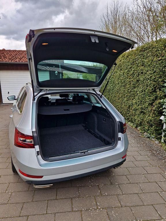 Gebraucht Skoda Superb Style 272 PS (200 kW) 2019 Silber Kombi