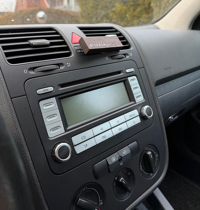 Gebraucht VW Golf V 80 PS (58 kW) 2007 Schwarz Kleinwagen