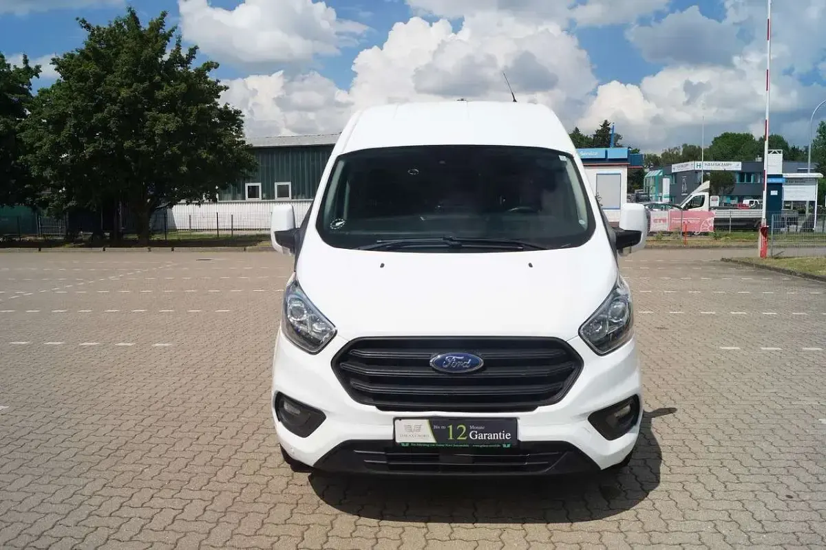 Gebraucht Ford Transit Custom 170 PS (125 kW) 2018 Weiß Van
