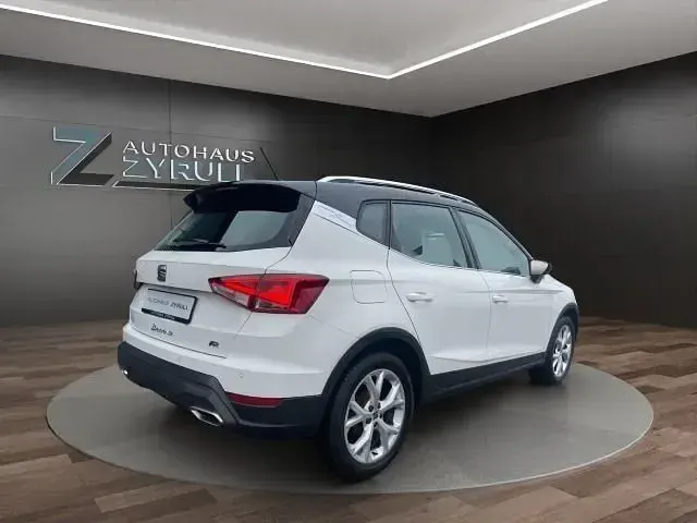 Gebraucht Seat Arona FR 110 PS (80 kW) 2023 Weiß SUV