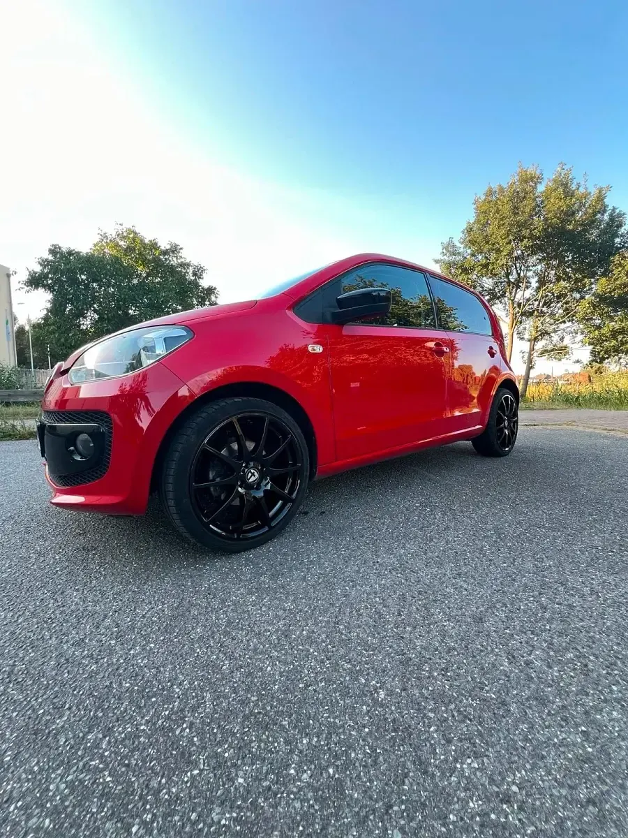 Gebraucht VW up! 60 PS (44 kW) 2013 Rot Kleinwagen
