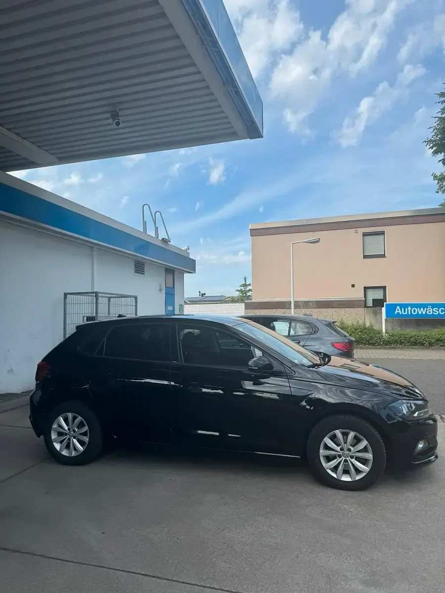 Gebraucht VW Polo Highline 95 PS (69 kW) 2019 Schwarz Kleinwagen