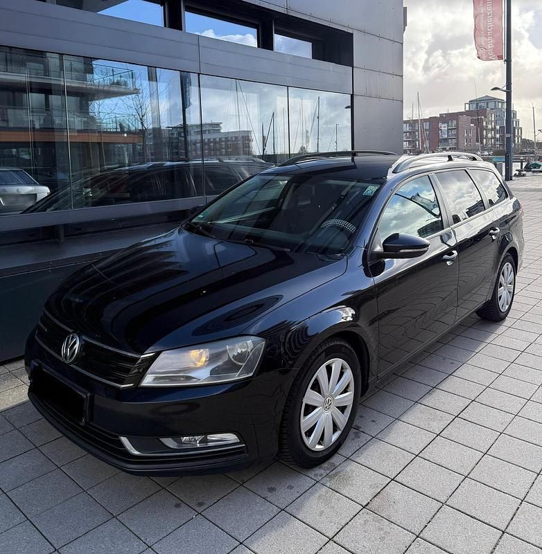 Gebraucht VW Passat 105 PS (77 kW) 2014 Schwarz Kombi