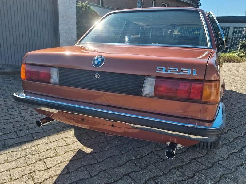 Gebraucht BMW 323 Performance 143 PS (105 kW) 1978 Braun Limousine