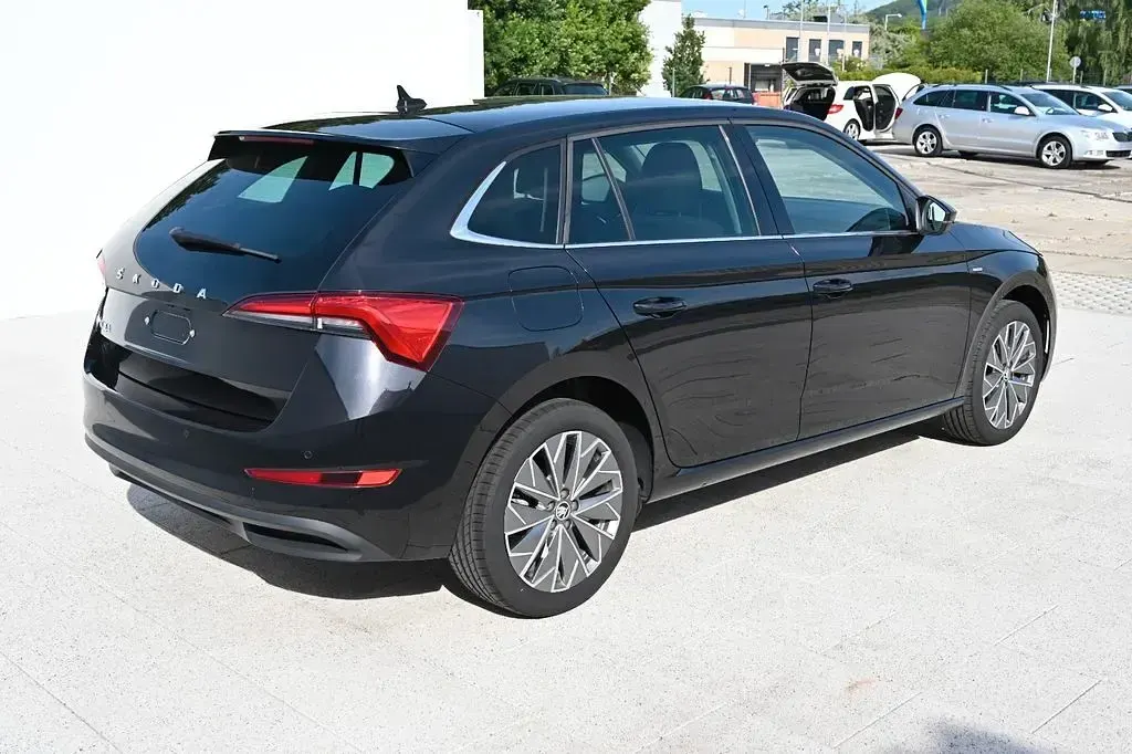 Gebraucht Skoda Scala Clever 150 PS (110 kW) 2022 Schwarz Kleinwagen