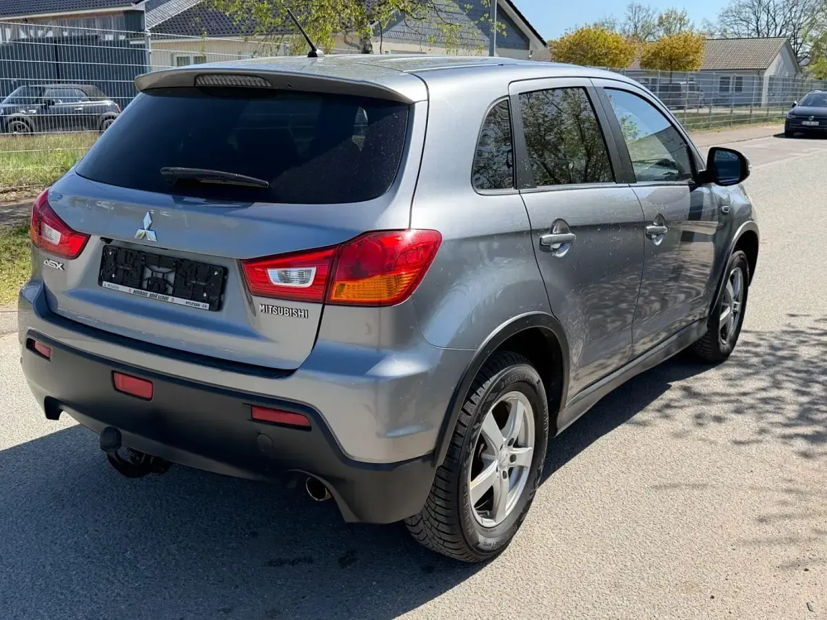 Gebraucht Mitsubishi ASX Edition 150 PS (110 kW) 2012 Grau SUV