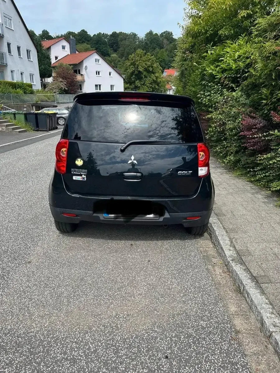 Gebraucht Mitsubishi Colt 95 PS (69 kW) 2010 Schwarz Kleinwagen