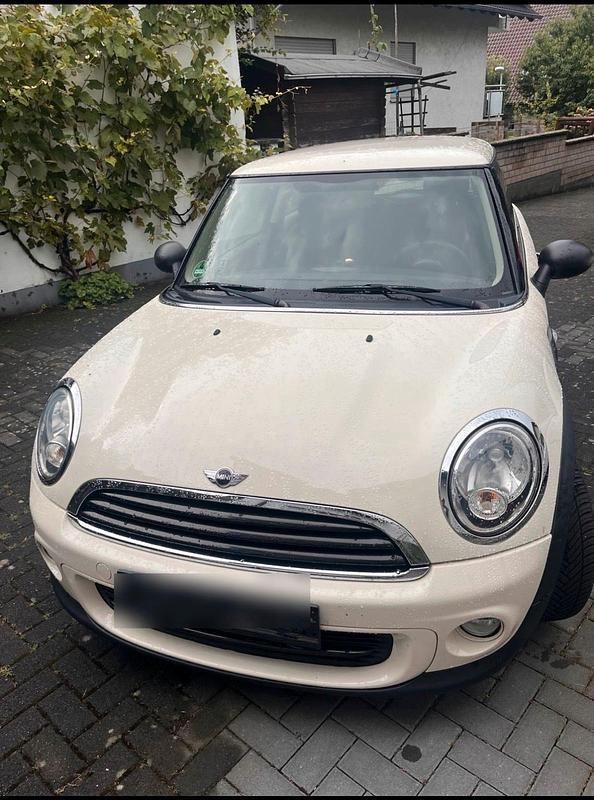 Weiß Gebraucht 2011 Mini ONE Kleinwagen | 3.700 € (Fairer Preis) - Bild 1/4