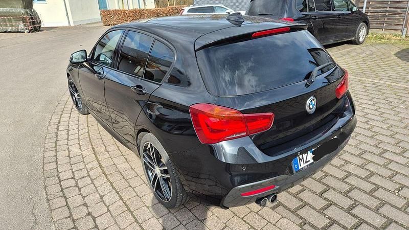 Gebraucht BMW 125 M Sport 224 PS (164 kW) 2017 Schwarz Kleinwagen