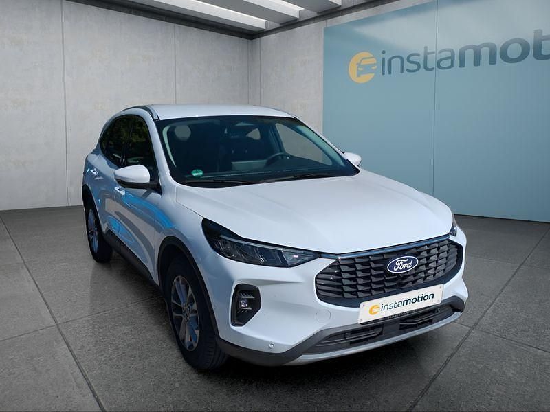 Gebraucht Ford Kuga Titanium 151 PS (111 kW) 2025 Weiß SUV