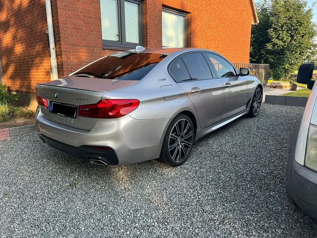 Gebraucht BMW 530e iPerformance 252 PS (185 kW) 2019 Silber Limousine