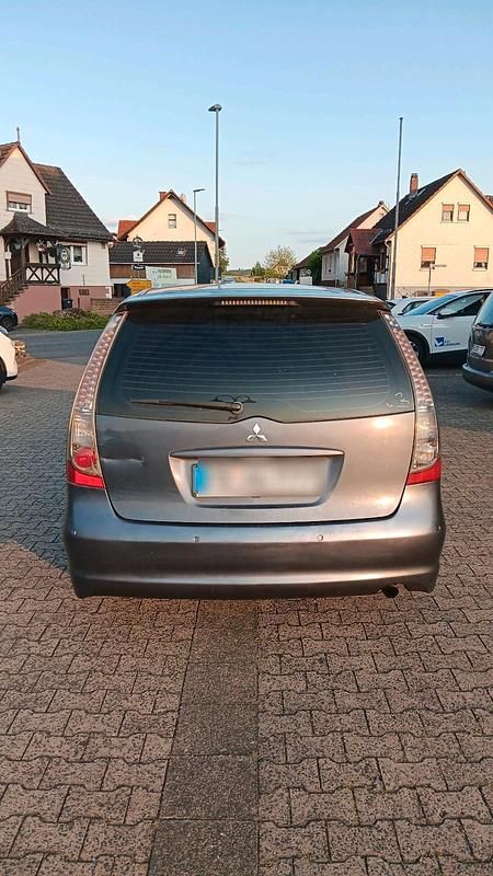 Grau Gebraucht 2005 Mitsubishi Grandis Van / Kleinbus | 1.000 € (Superpreis) - Bild 1/4