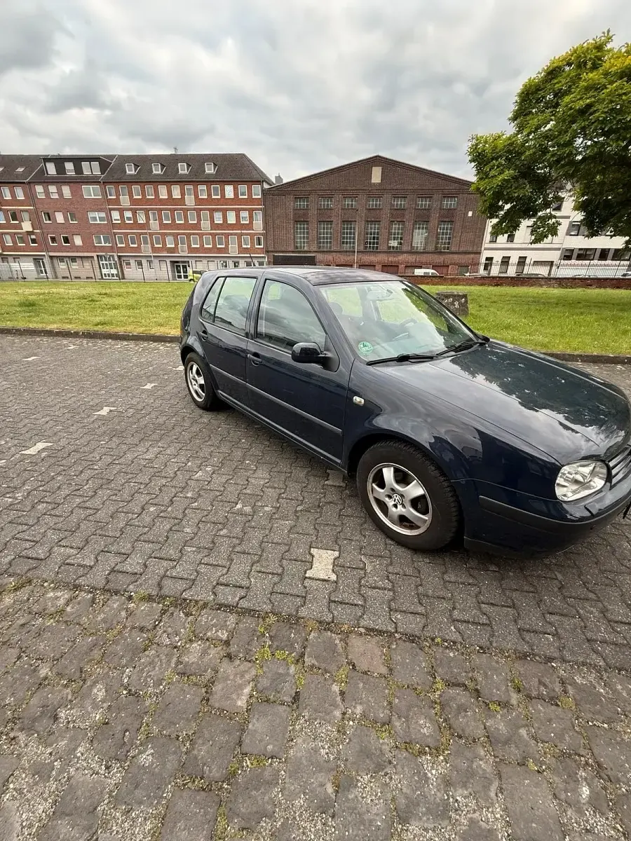 Gebraucht VW Golf IV 102 PS (75 kW) 2000 Blau Kleinwagen