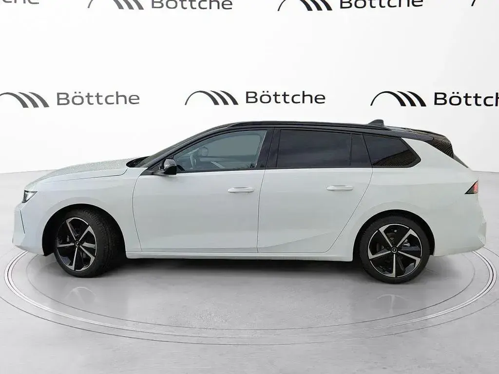 Gebraucht Opel Astra Elegance 131 PS (96 kW) 2024 Weiss banquise Kleinwagen
