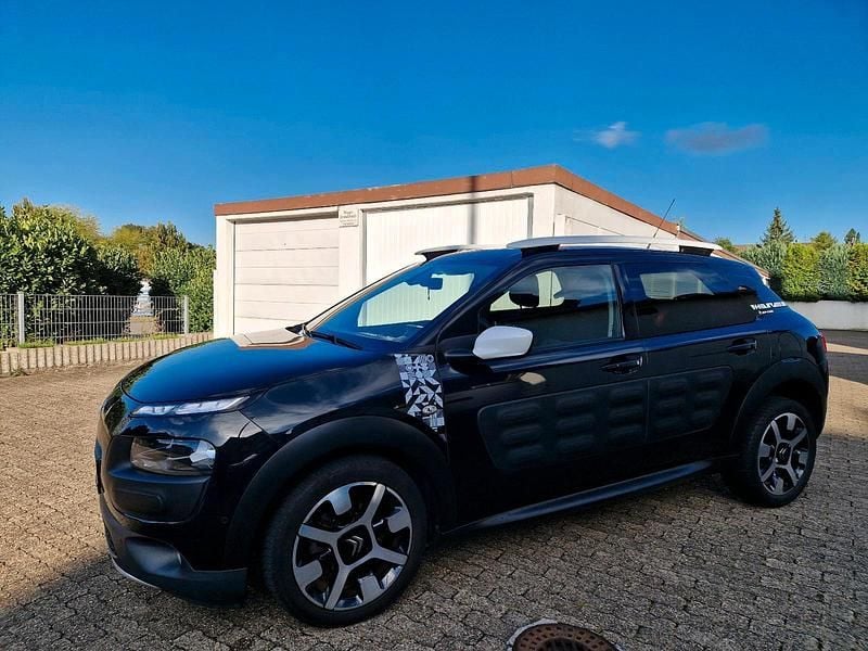 Schwarz Gebraucht 2017 Citroën C4 Cactus Rip Curl Kleinwagen | 9.000 € (Guter Preis) - Bild 1/4
