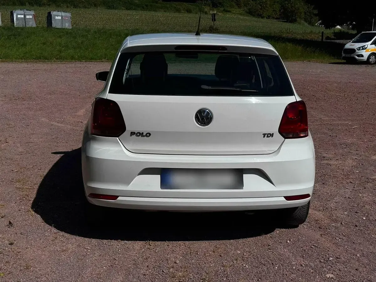 Gebraucht VW Polo 75 PS (55 kW) 2014 Weiß Limousine